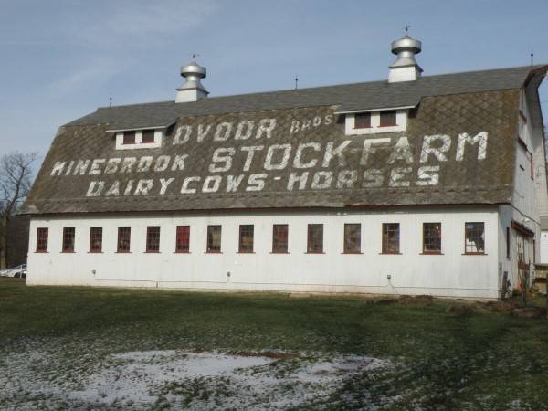 35a33564b56fd0750d6c_dvoor_farm.jpg
