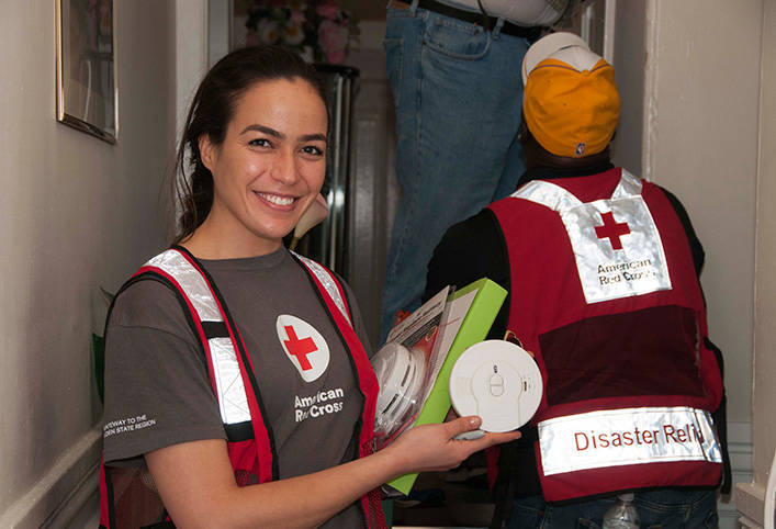 3754011ffc7f4f424316_firealarmsRedCross.jpg
