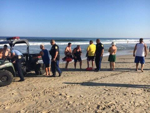 388f84e9086f8b666469_2e42badff63335f6493c_belmarbeachrescue9-24-17.jpg
