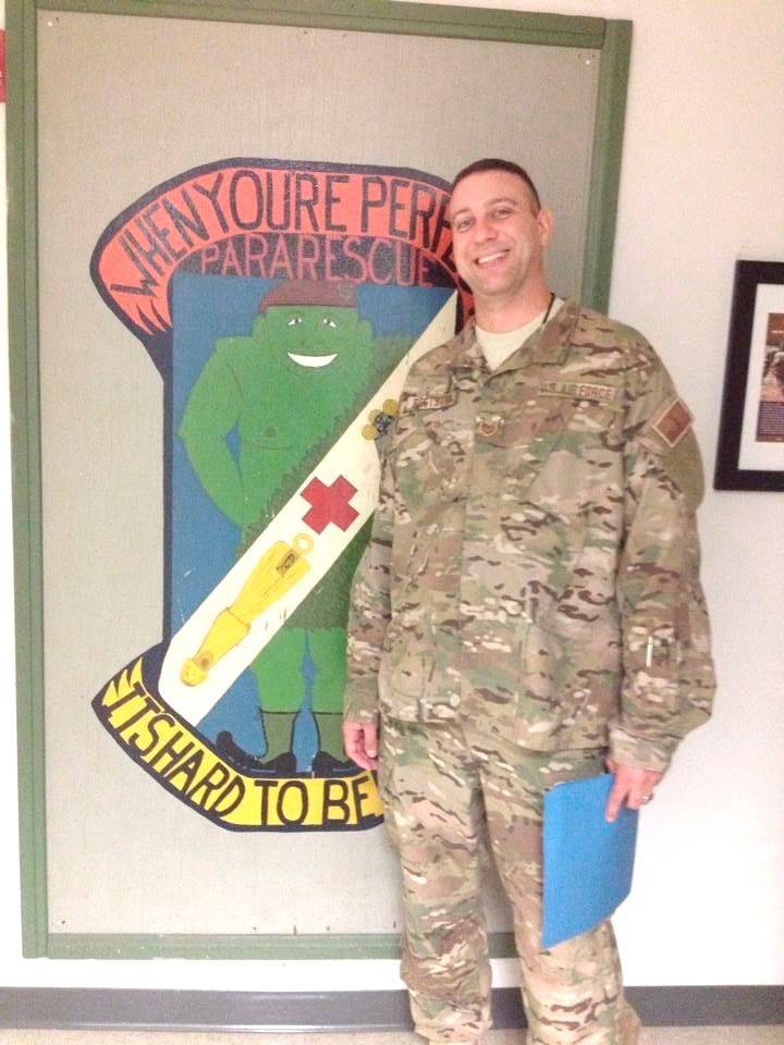 3918b77480024ba95d00_BEETSTRA_UNIFORM.jpg