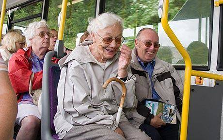393fcd92c70f8e9db3fe_Elderly_bus_passen_1672442c.jpg