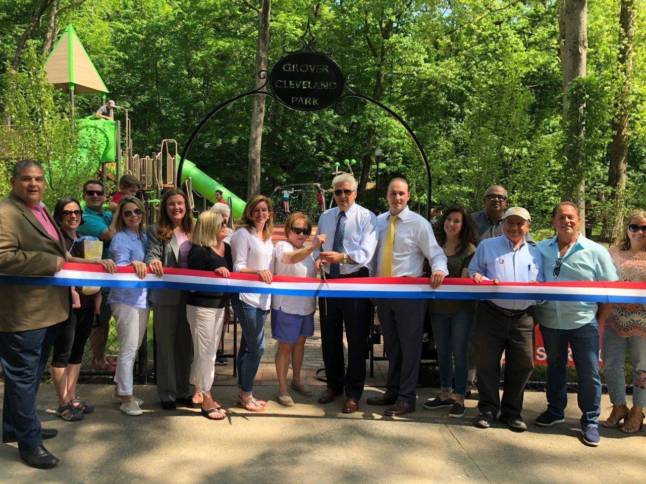3d1f8a0e241c13006604_grover_cleveland_playground_open_photo.jpg