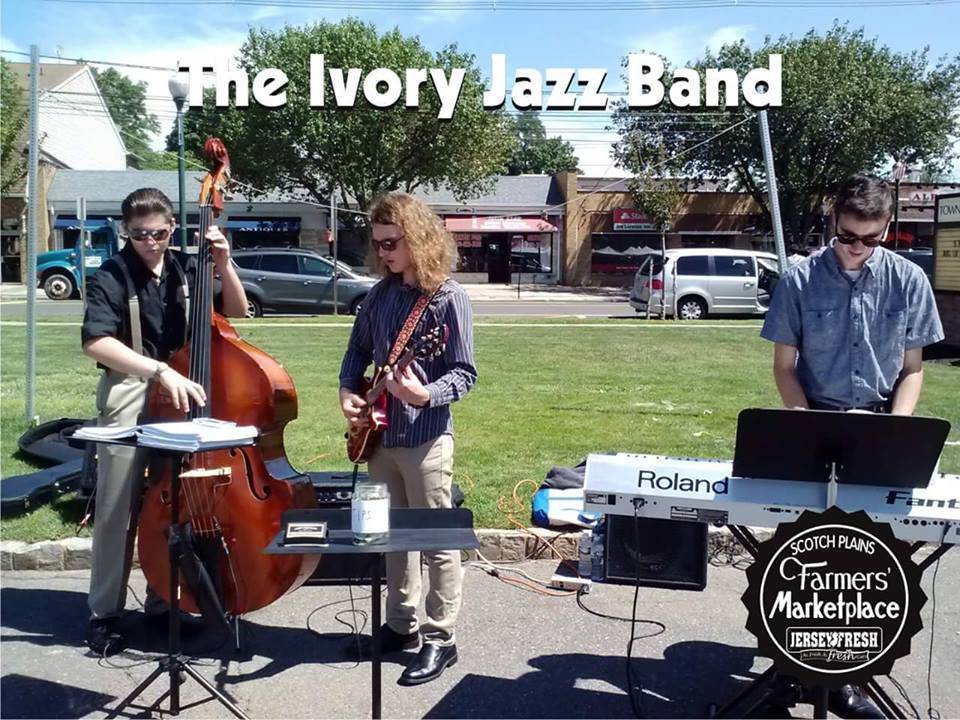 3d5e8a1b3c0967bb3369_Ivory_Jazz_Band.jpg