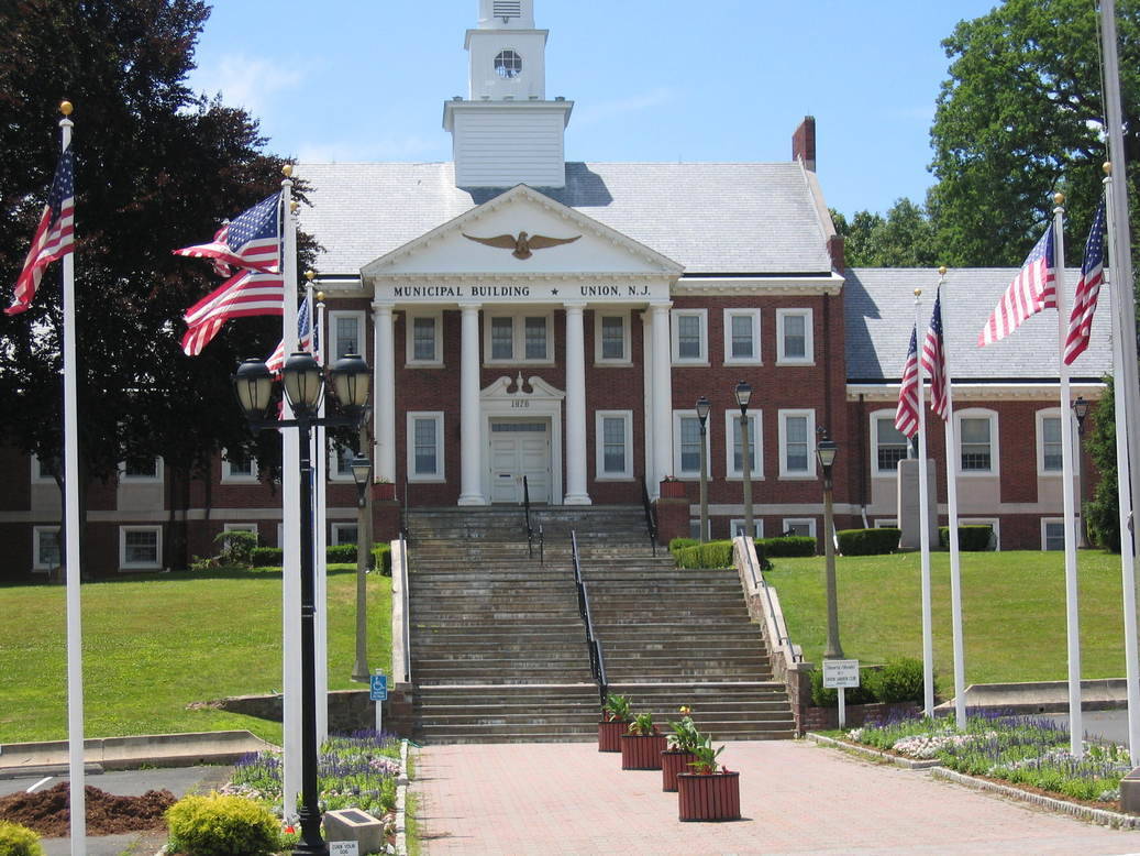 401131f09ca451aad575_TOWNHALL.jpg