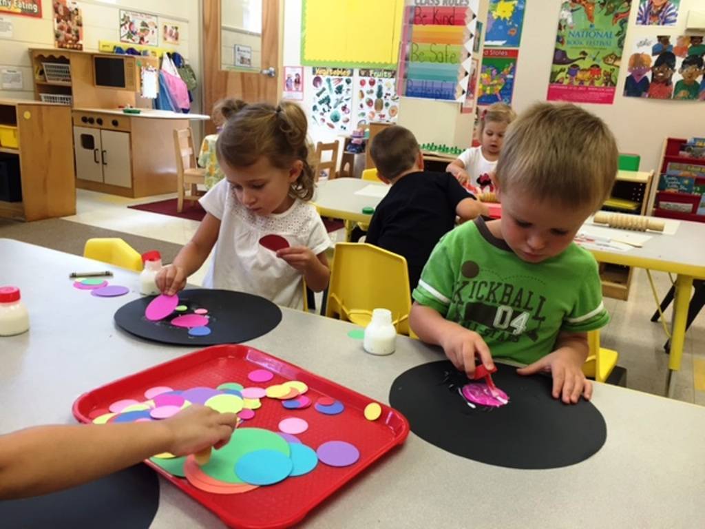 47c9adcc1fa7ab652159_d8c835e85511115079b7_child_care_pages2_Open_House_pic_2017.jpg