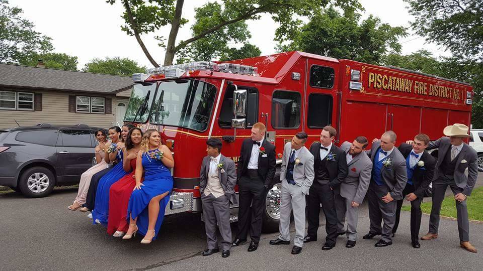 4a04ee418a4081a4f9cf_Pway_Prom_2016_Photo.jpg