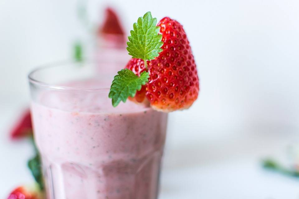 4df8d9a5ac64f998d708_smoothie.jpg