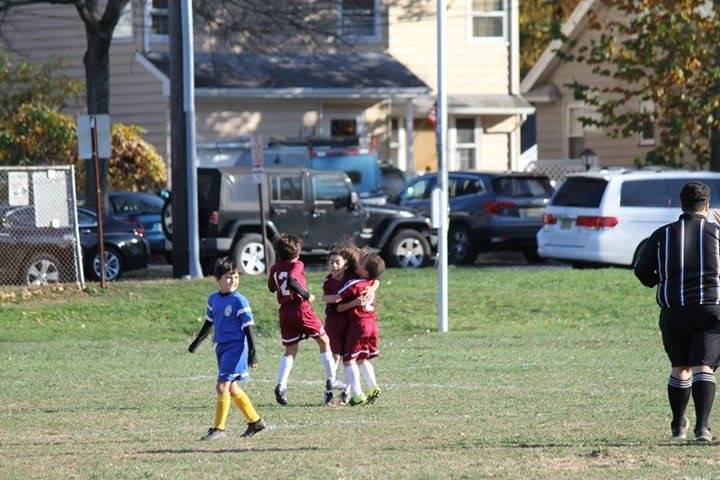 502181f7d5418fc60221_229c58451f03dab06be4_travel_soccer_2.jpg