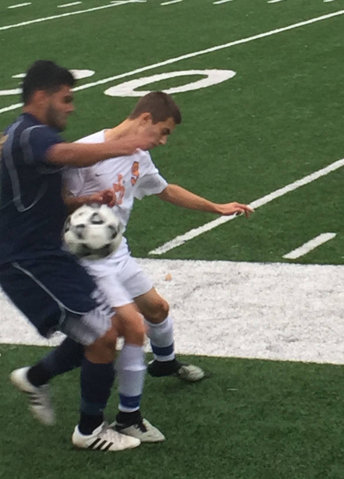 502ff16f0240078ee139_BSoccerBattlefor_ball.jpg