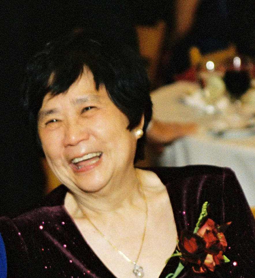 520e7266cf1b42d501eb_Ratana_Ratanawongsa.jpg