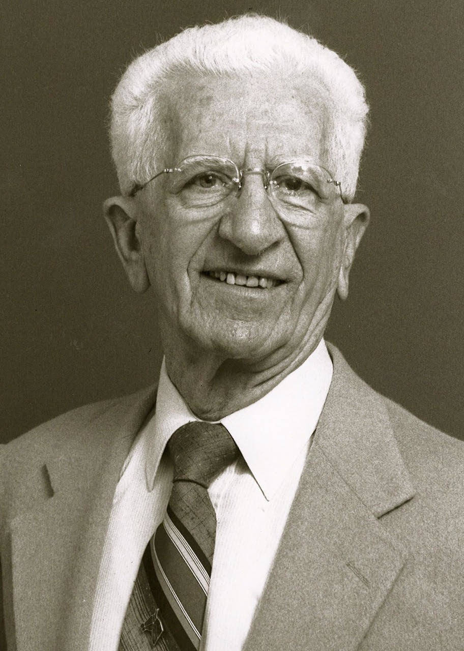 521f78c7b734f8ba1857_226960131184d5d3c027_obit.jpg