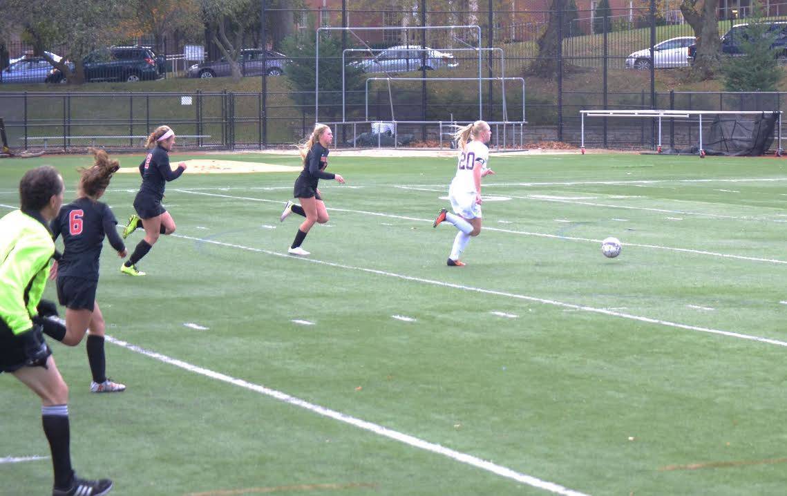 52b6128aaae1431a995d_Soccer_Girls_10_29_16_1.jpg