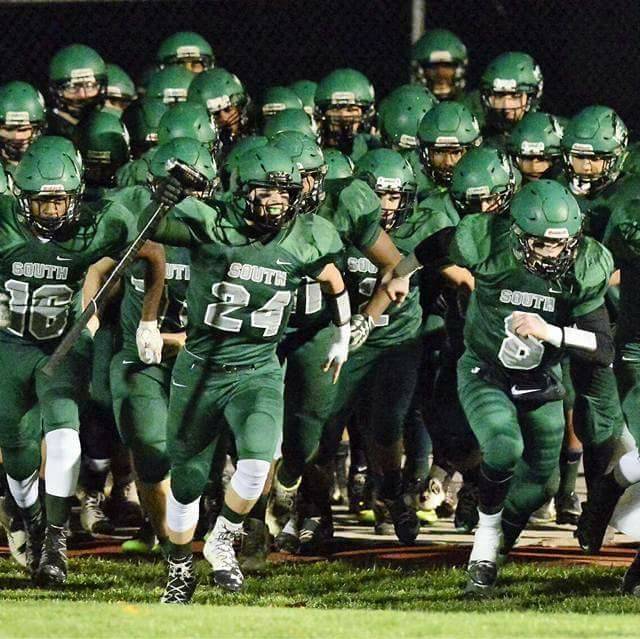 556a656612b9fa818f1b_SPHS_Football_2016.jpg