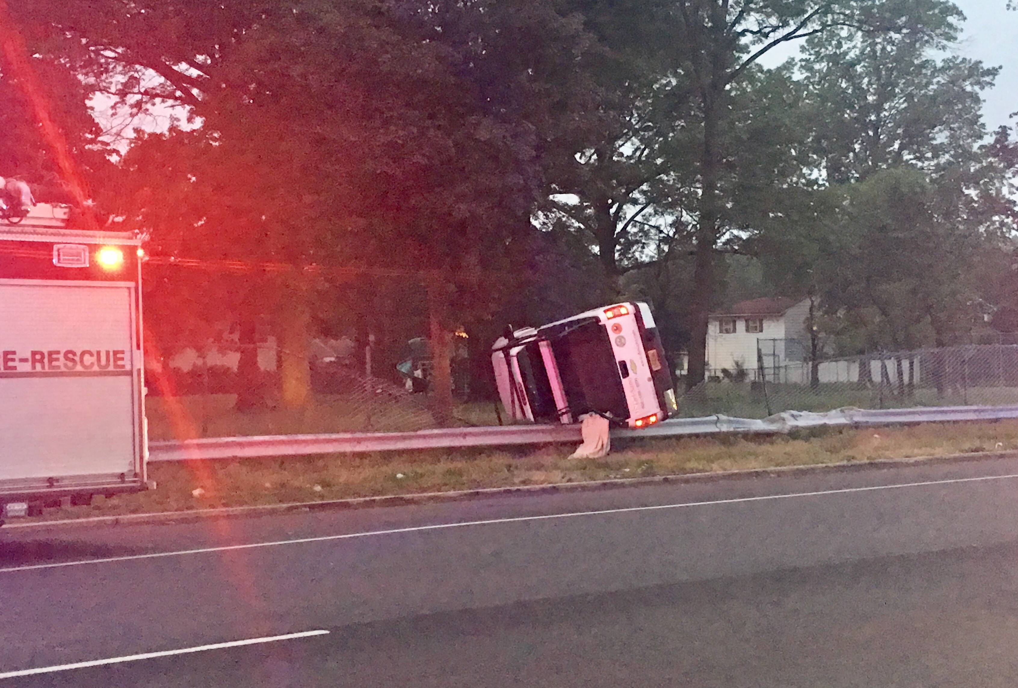 56f75dfe268d8fd9bfa3_e0a206312c7a52991370_car_accident_5-30_1.jpg