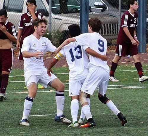 586b767afd397298b8e9_soccer1133.jpg