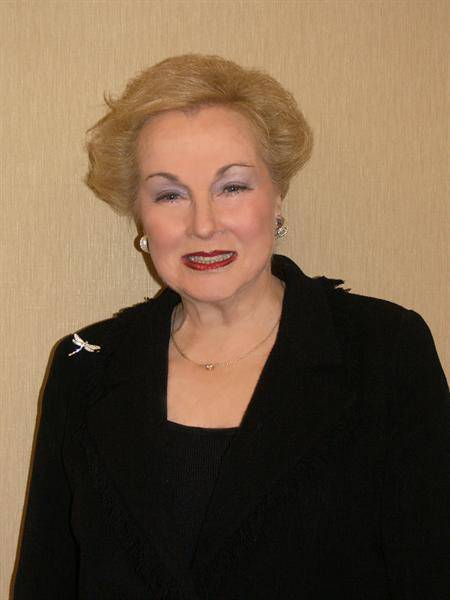 5adc1c7dd88f08ac784f_LillianBurry_Dressy.jpg