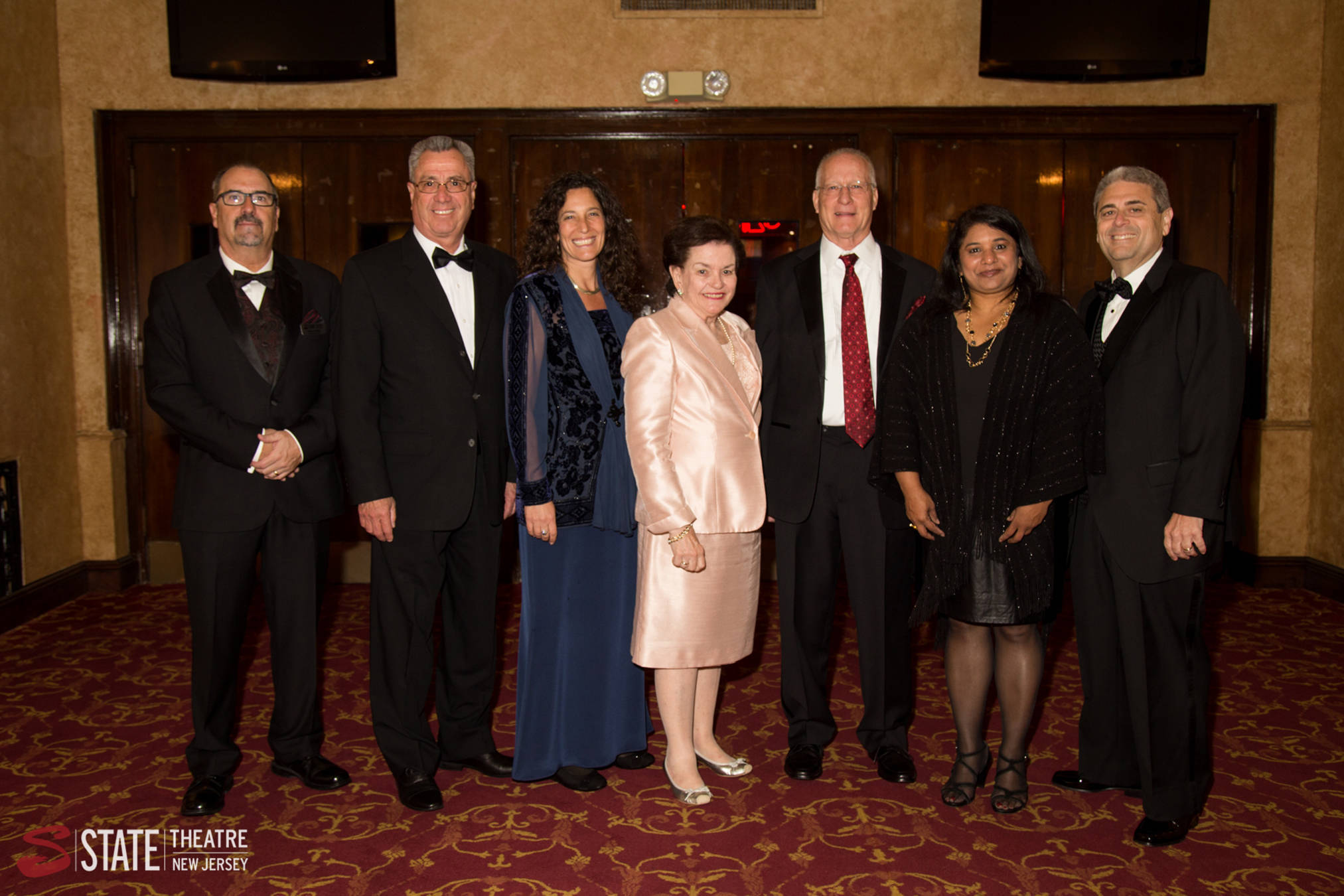 5ba279cce179f672bf3e_StateTheatre_Gala2017-3718.jpg