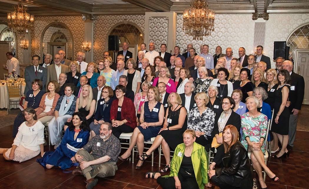 5c20b6c82e00e8f24dcf_91b94c1819b9b235293d_Reunion_photo_2.jpg