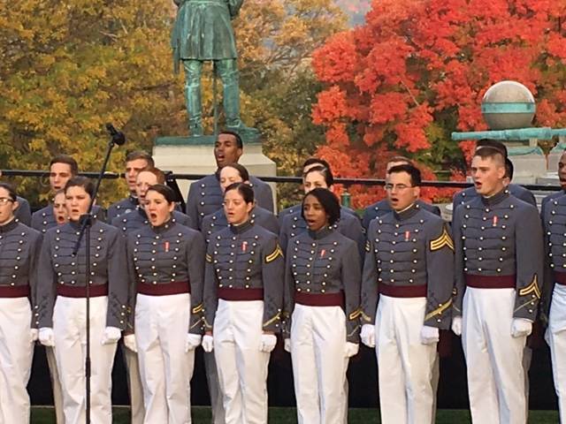 5d1746241f400e2ab61d_12fbd0aa3bc98aac4505_VN_Wall_Ceremony_10-22-15__2_.jpg