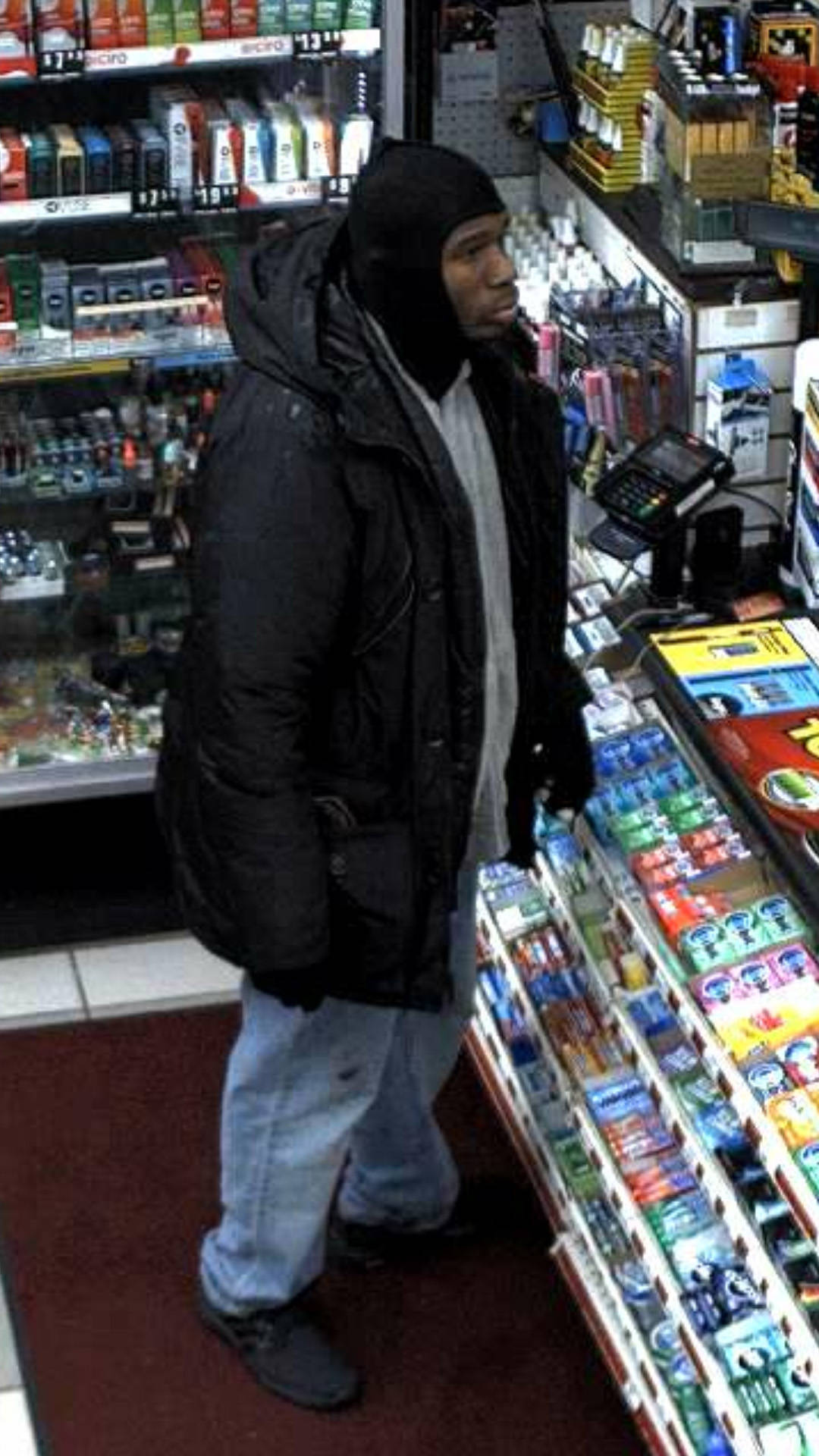 5db41c9d1c4493e67204_Burglary_Suspect_pic1.jpg