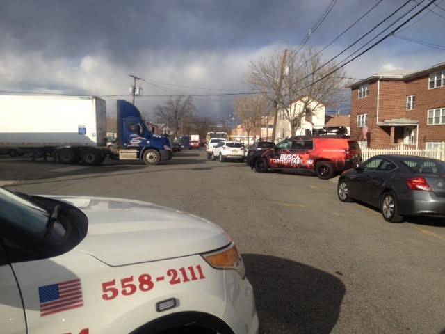 627df585e1cafbccc3ca_Car_Fire_on_Jefferson_Avenue.jpg