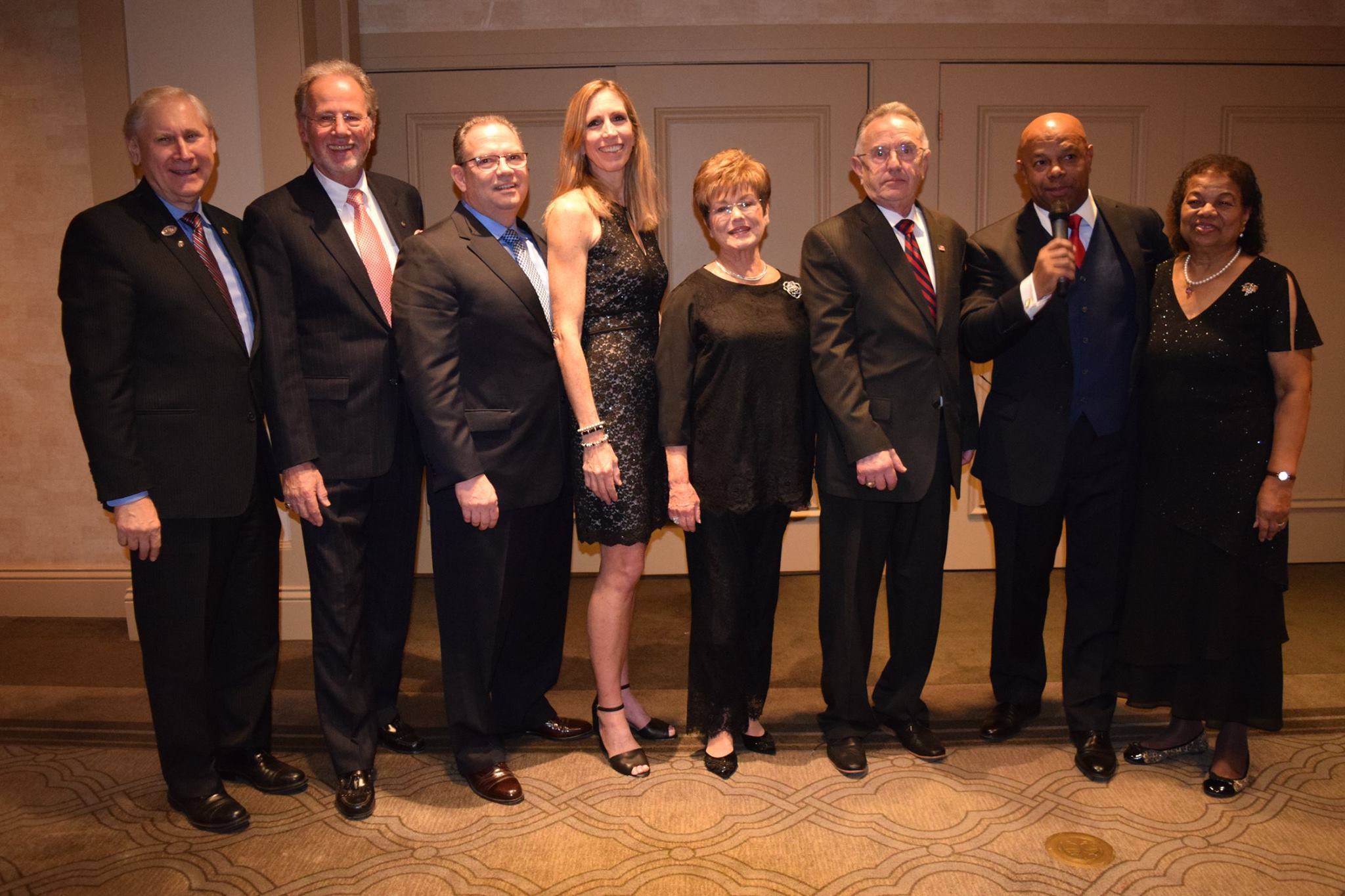 62c75784bb9efc6ed0d1_Mayor_s_Gala_2017.jpg