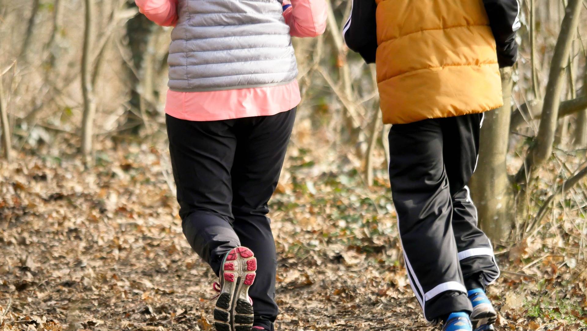 62c8f4916412244d1e47_jogging.jpg