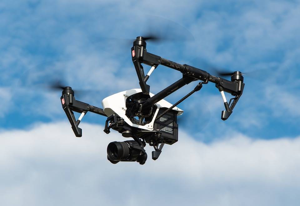 6371c9d41ad6777eff57_drone-1080844_960_720.jpg