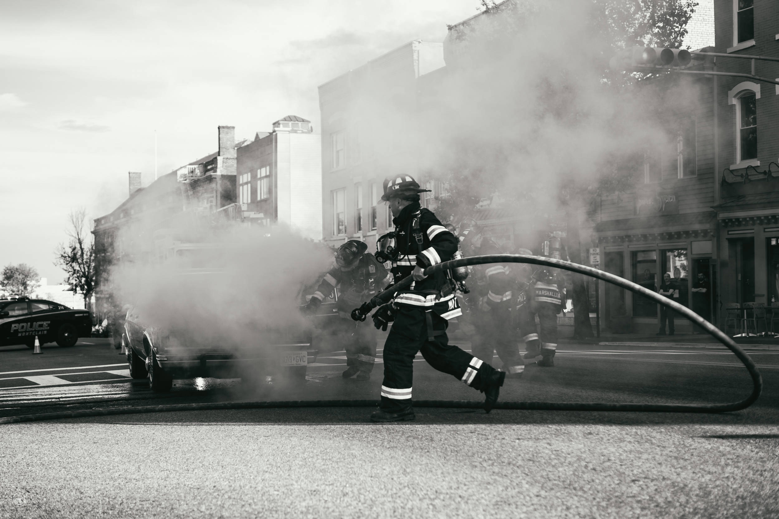 67fd4e9d2335910019b5_GlenridgeAve-BloomfieldAve-CarFire-2.jpg