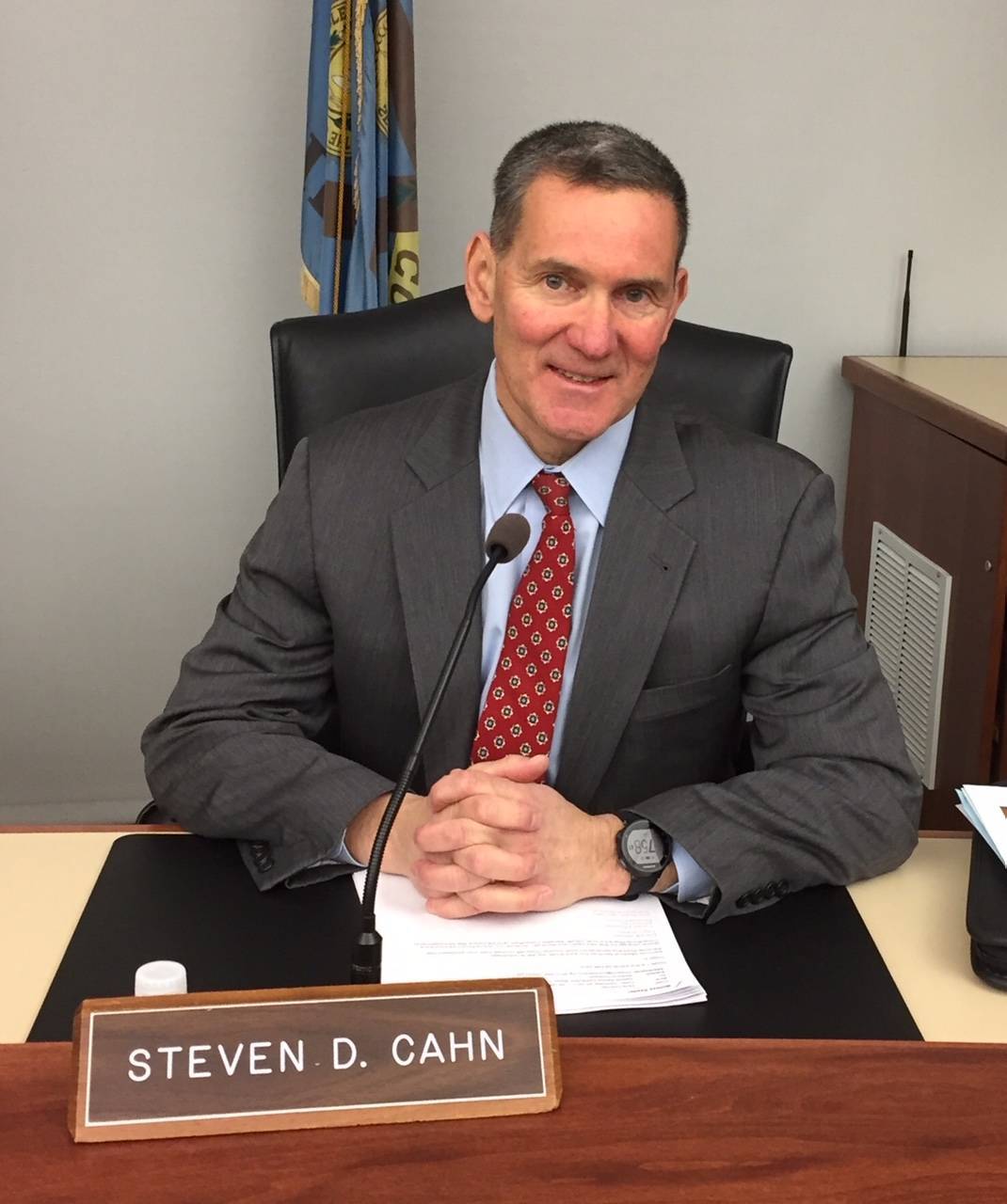 698d7bdaa088bbc380ae_Steven_D._Cahn.jpg