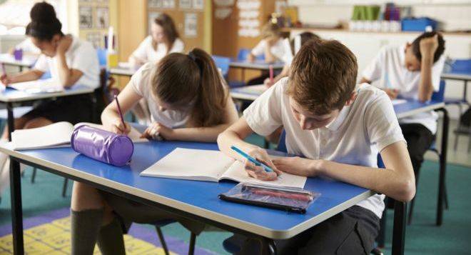 6adf4db4d4ab53a31485_sompixschoolclassroom.jpg