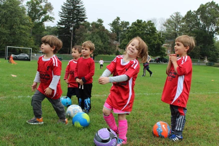 6bd66284eb40f73d7936_5acebb50910842c8a7fa_soccer.jpg