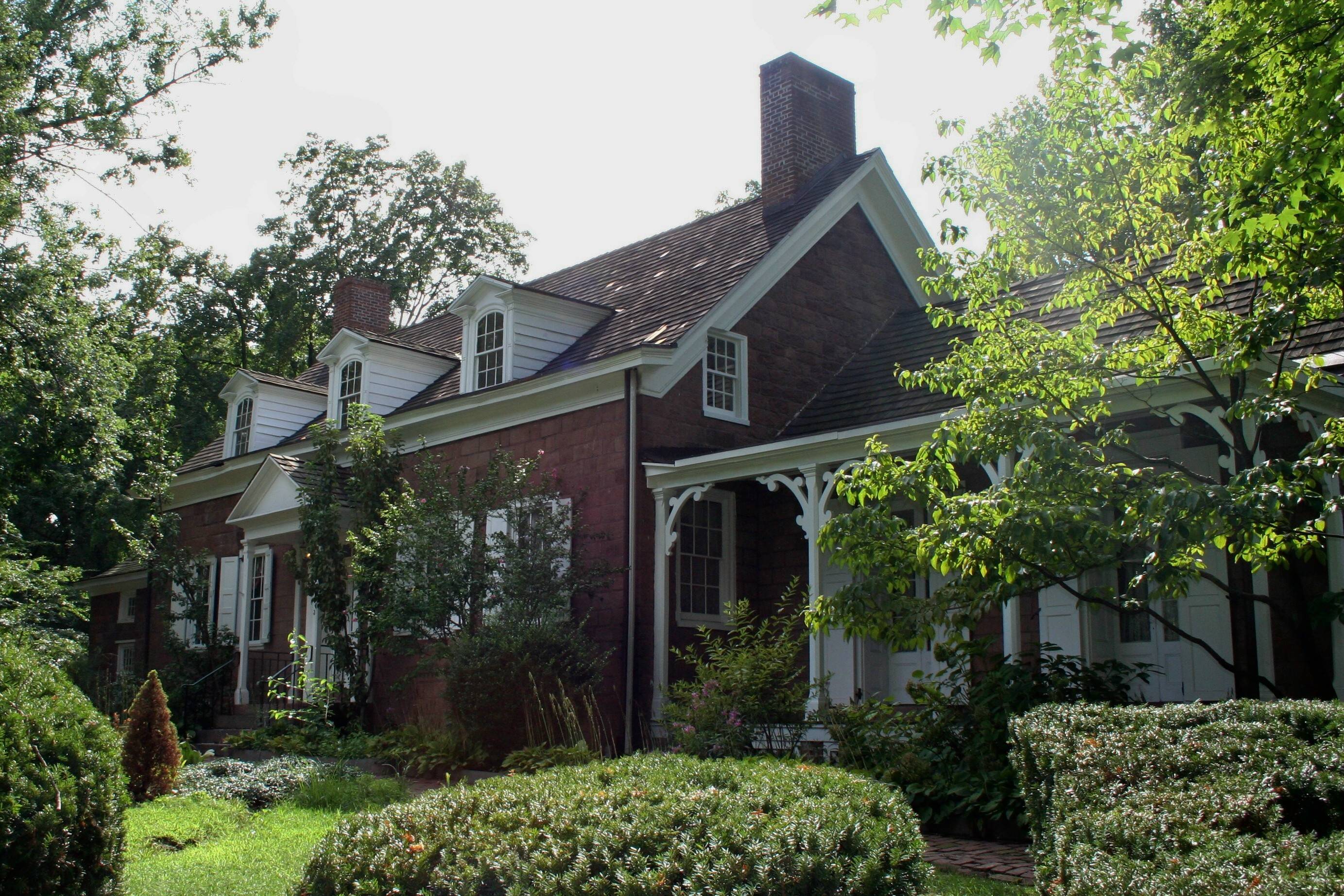 6c3f74d285b1a384e259_Kingsland_Manor_Overlooking_Yantacaw_Pond_In_Nutley_NJ.jpg