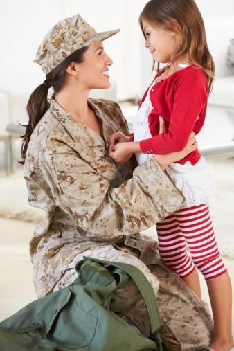 6caed0a844c0fe7089f5_mom.jpg