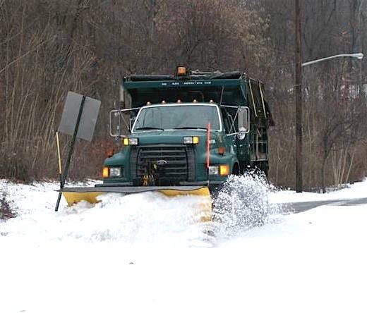 6cc43e0871d4190cbbf0_43575e8eca6713fed503_snow_plow.jpg