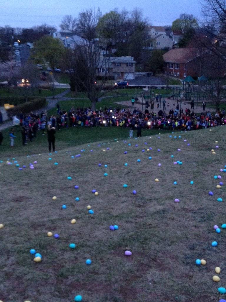 6e5159221bf43fdedb2f_Nutley_Flashlight_Egg_Hunt_2017.jpg
