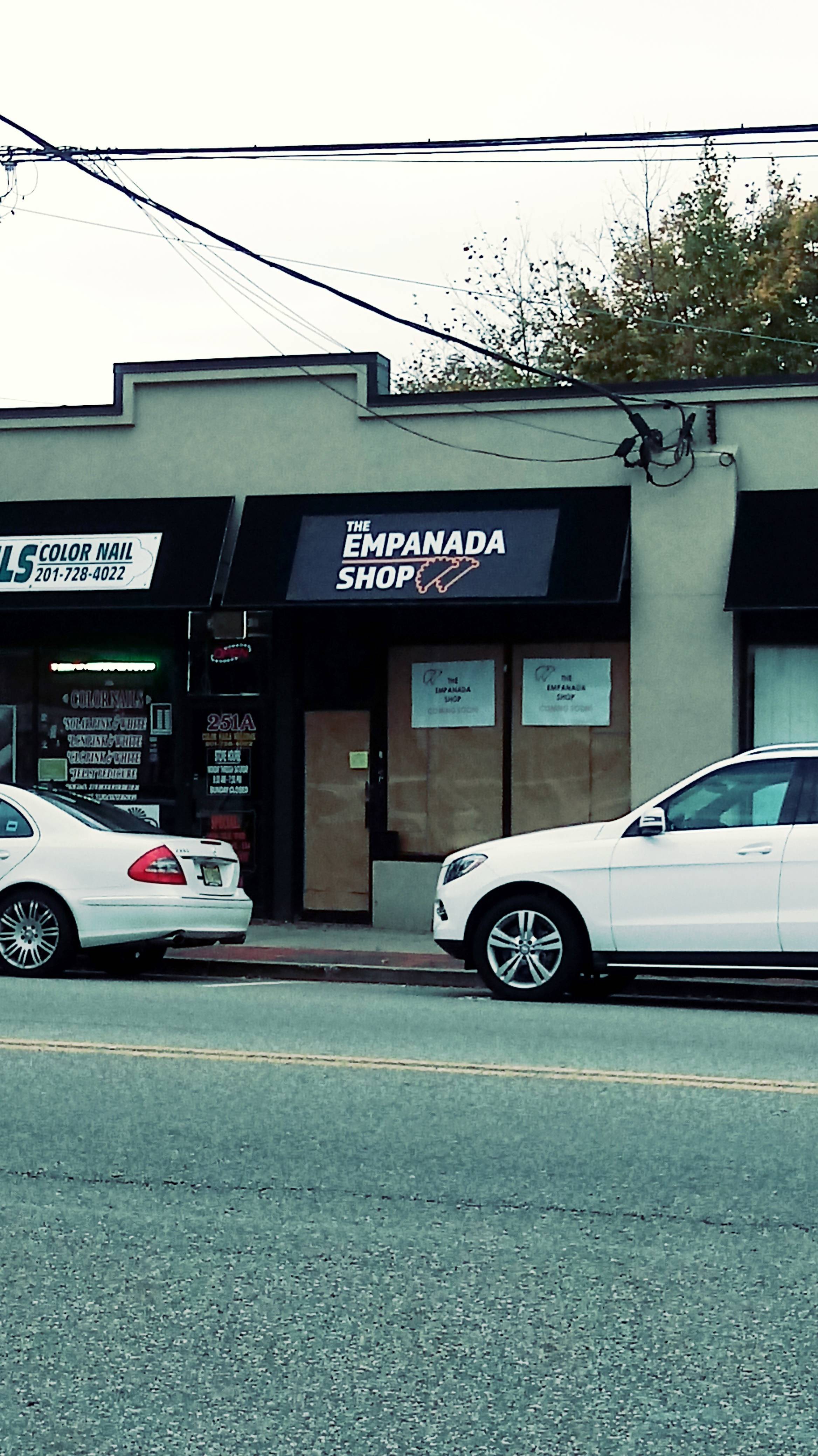 6f4a62350e3f579e63e2_Empanada_Shop_WR_vert_pix.jpg