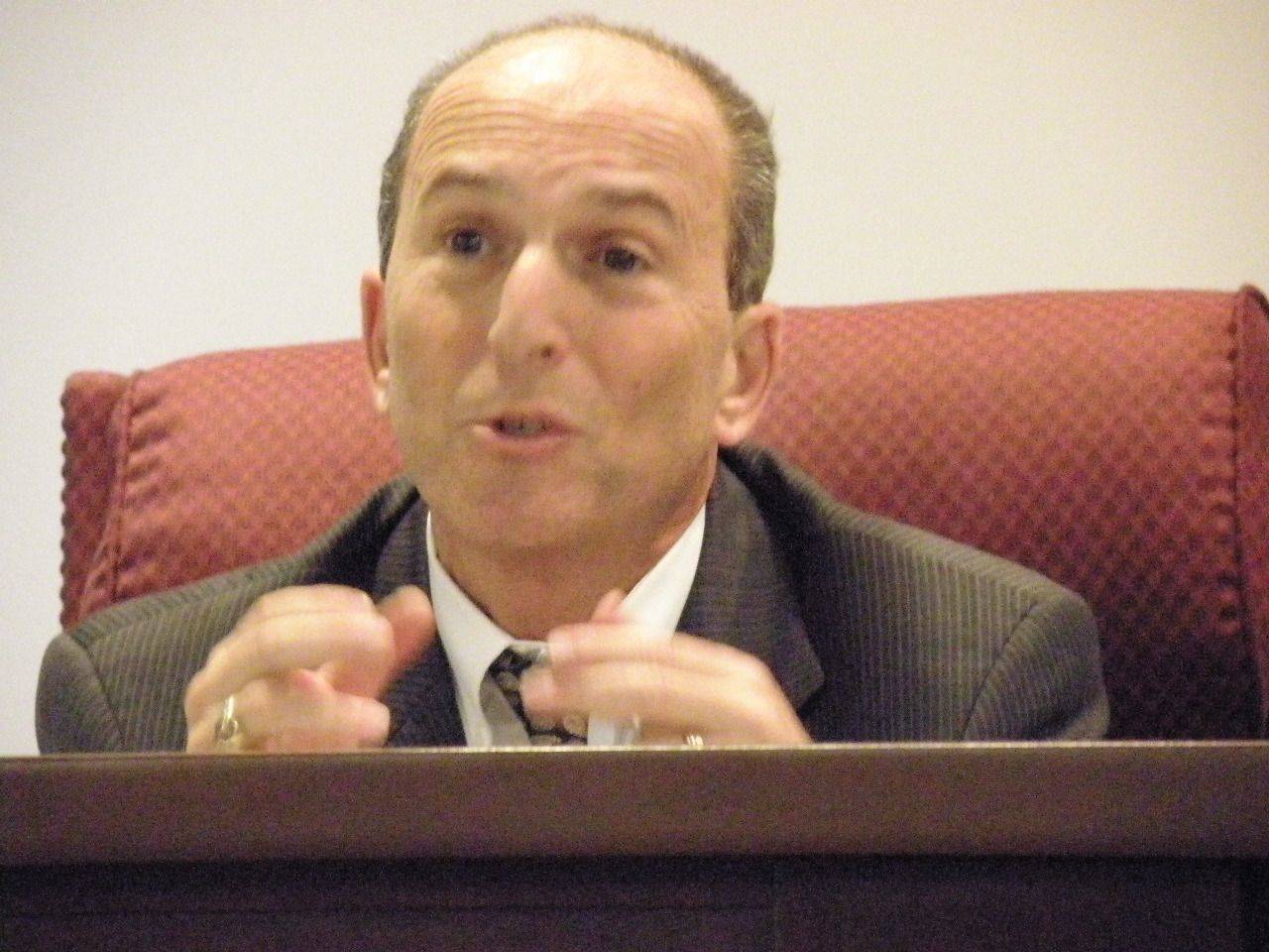 6f79b884db0901582eb6_jeffrey_lehrer.jpg