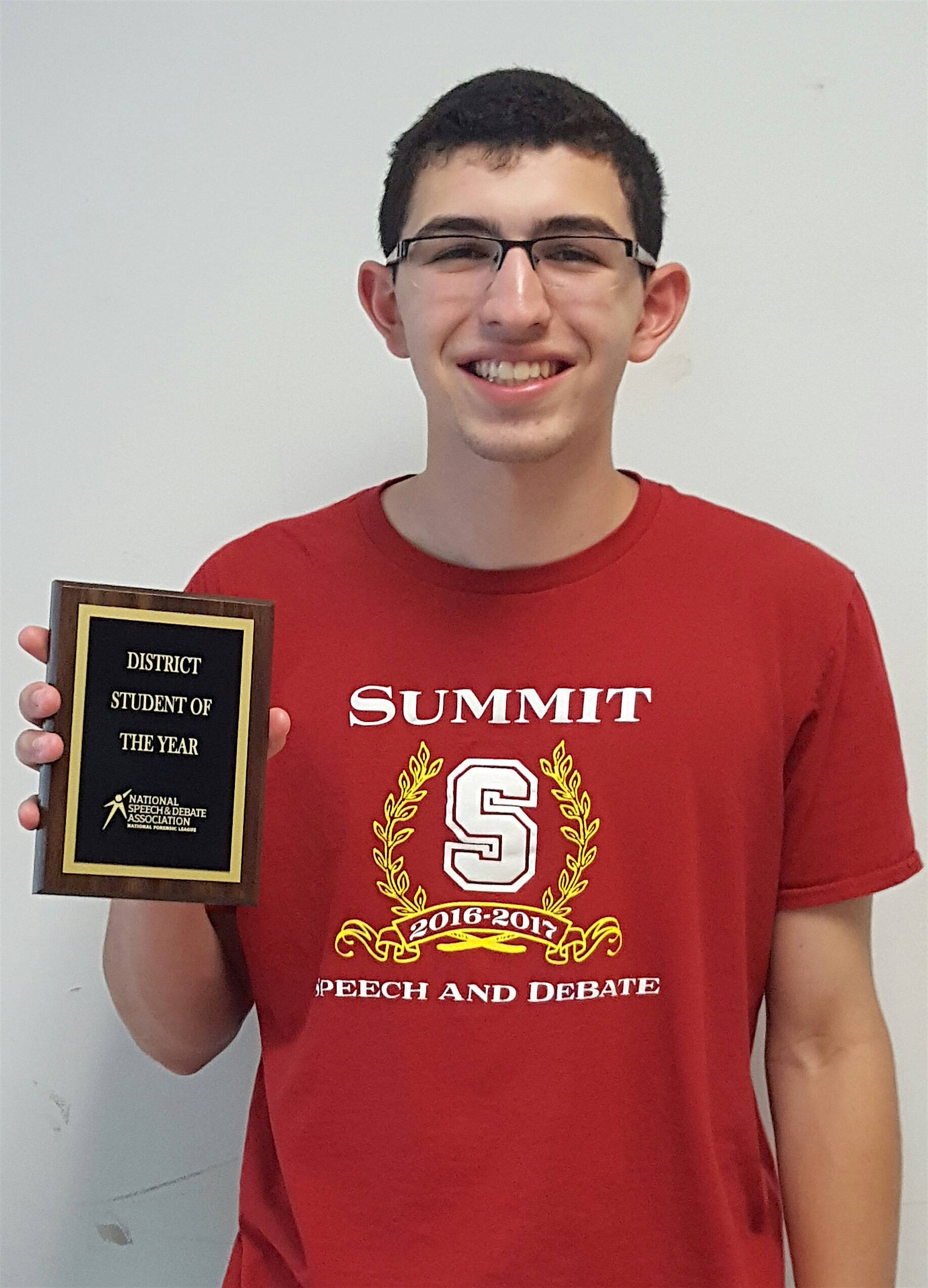 7056124dcac832f215e0_fe91567937f8bb39b603_matt_colon_student_of_year.jpg