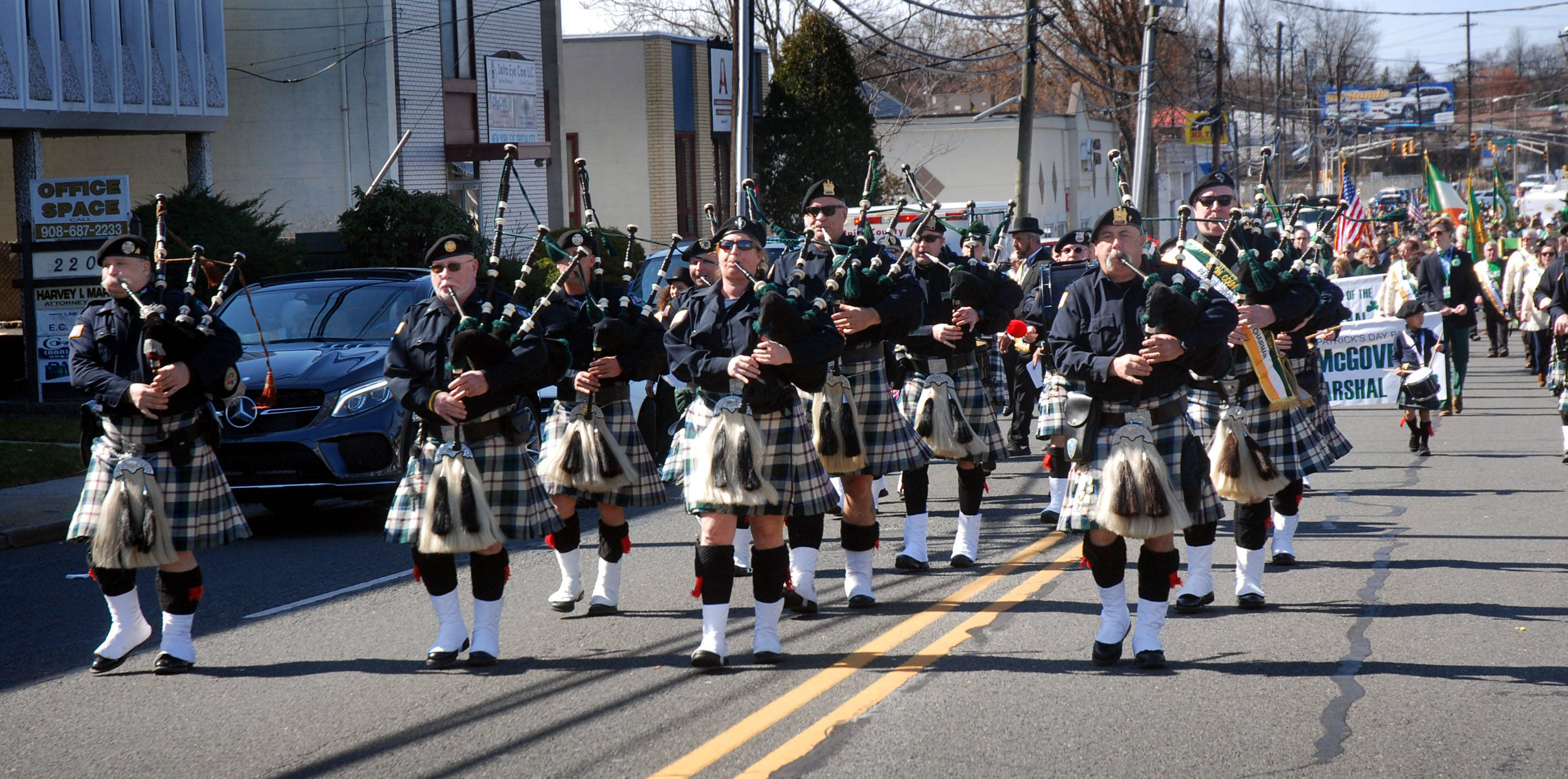 727e1d129810661d127c_parade_2.jpg