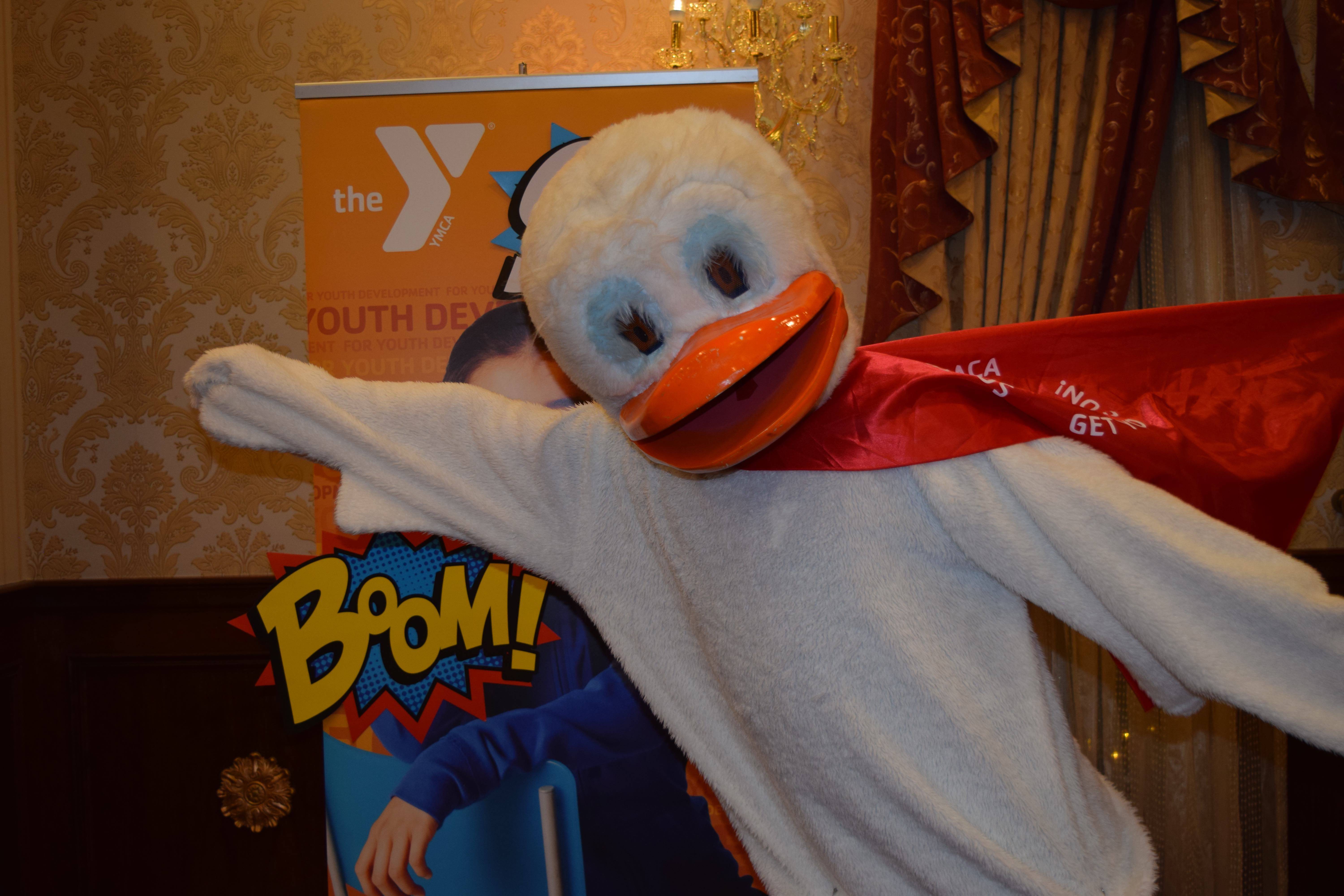 73d6d0ab66f54d35bb40_SUPER-DUCK.jpg