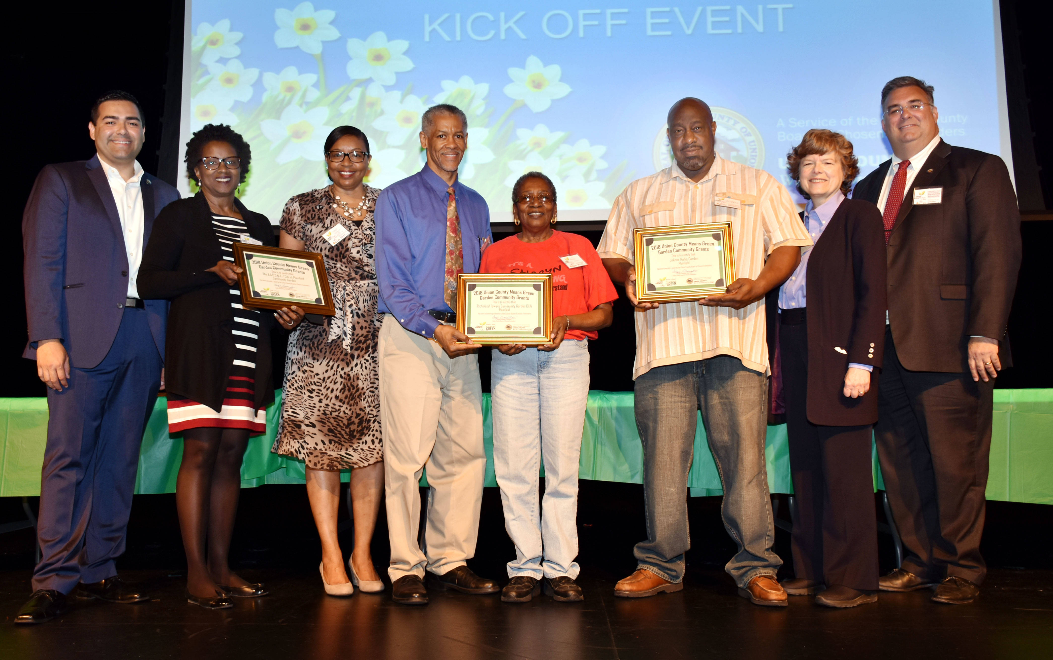 750a5bb0d82b75187bfd_UCMG_Plainfield_garden_awards_2018.jpg
