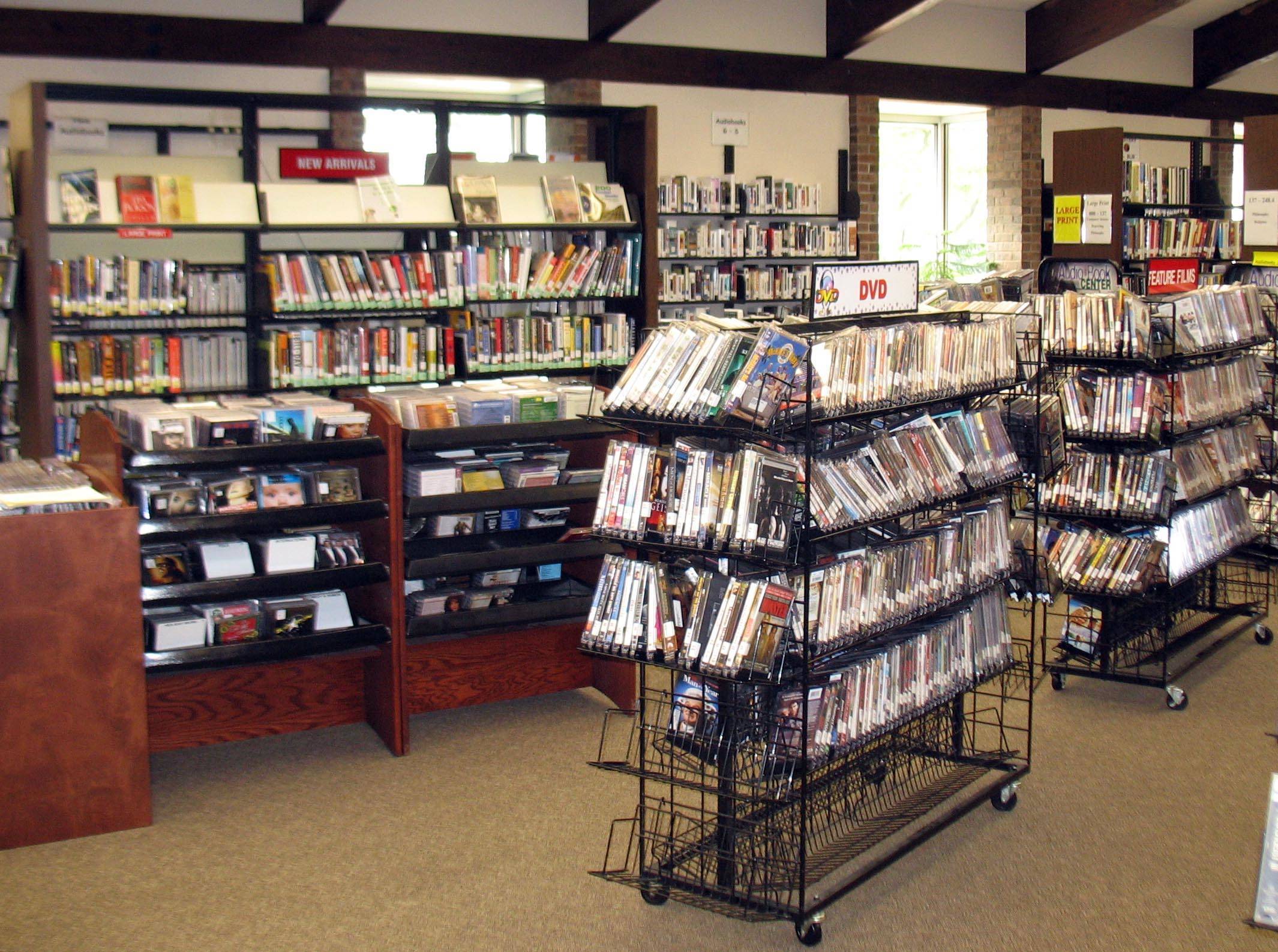 75e13dc141392ebee72a_Scotch_Plains_Library_-_books_on_shelves.jpg