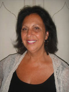 767292e1b4a54b861b32_Vicki_Ofmani.jpg