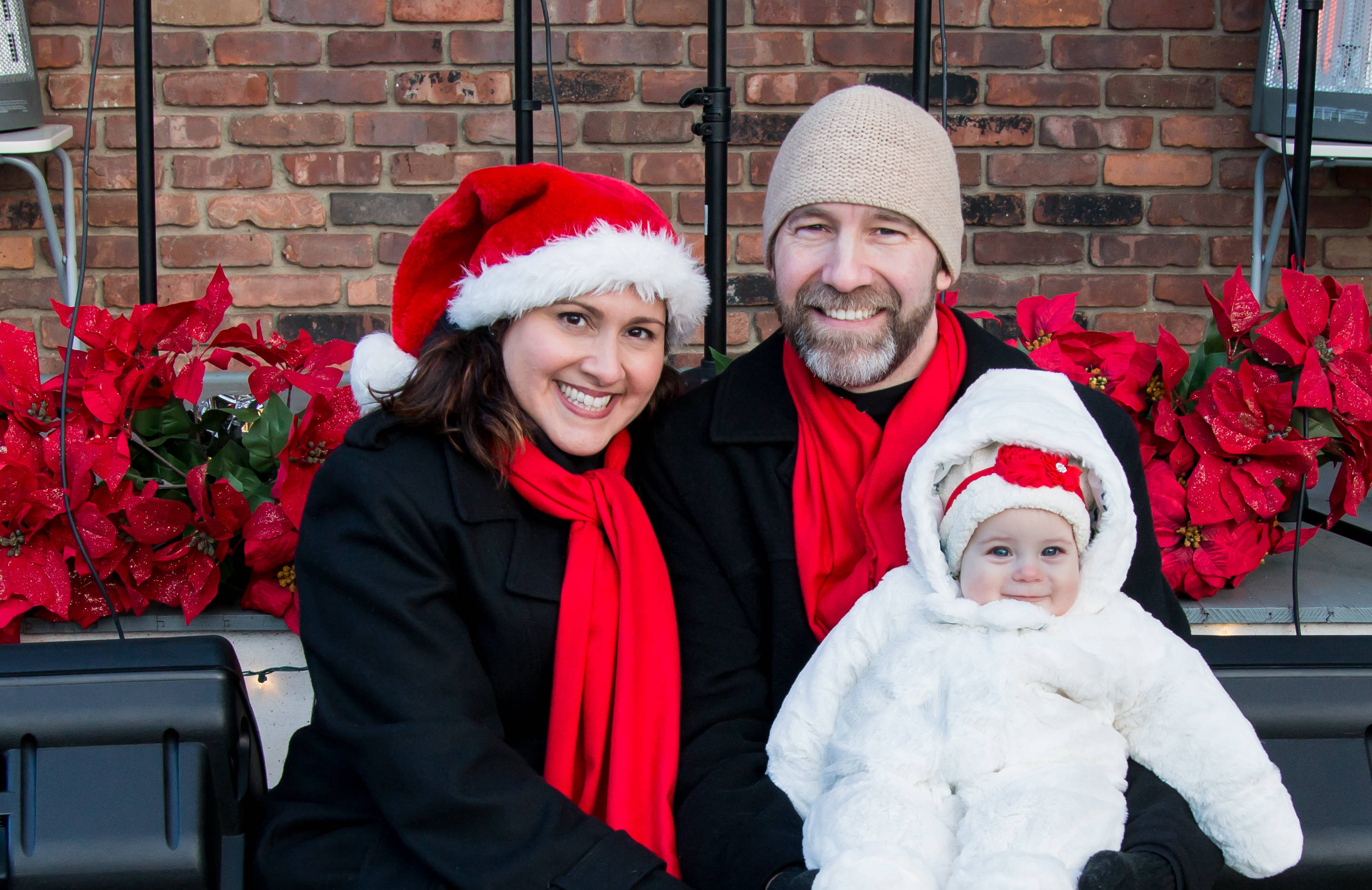 7aec0bbd7fc700a35985_ATuriniChristmasShow2016.jpg