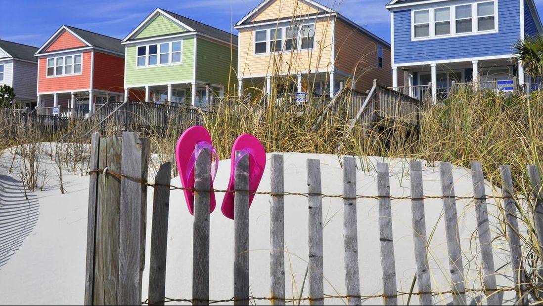 7bdcd88e2479487ad75d_vacation-home.jpg
