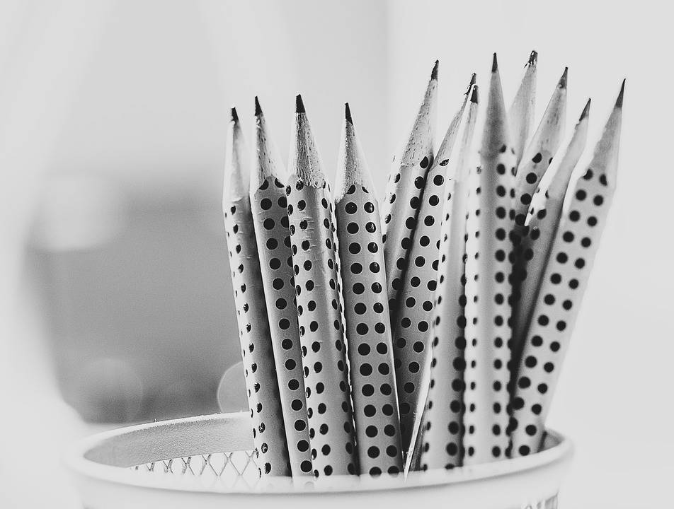801a0e22461683a690f9_pencil2.jpg