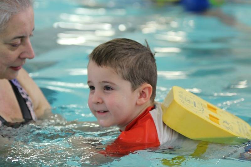 809b8a53281495494e79_SwimLessonR.jpg