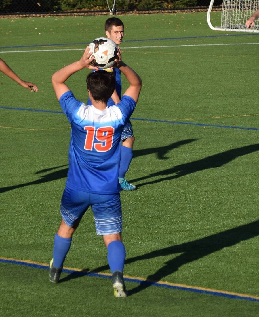 81718f5c9fa934d5681f_BSoccerL2.jpg