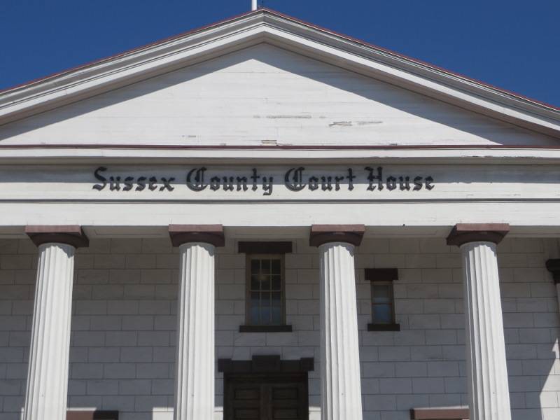 81c9e899af5366a318c3_County_court_house__2_.jpg
